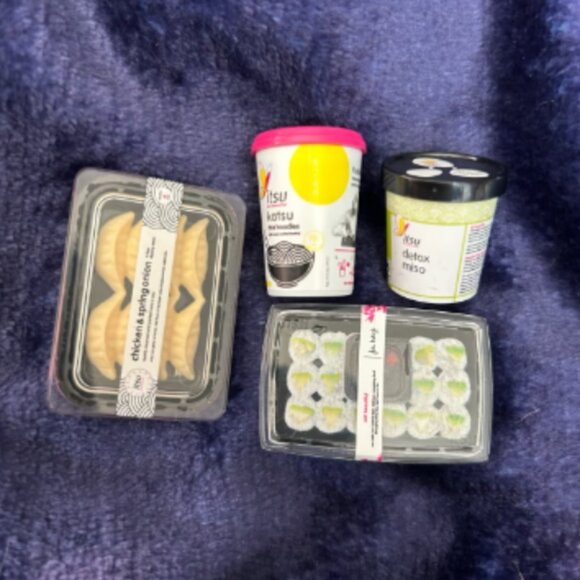 Lot of 4 Zuru Mini Brands Toys Asian Foods - Picture 1 of 1